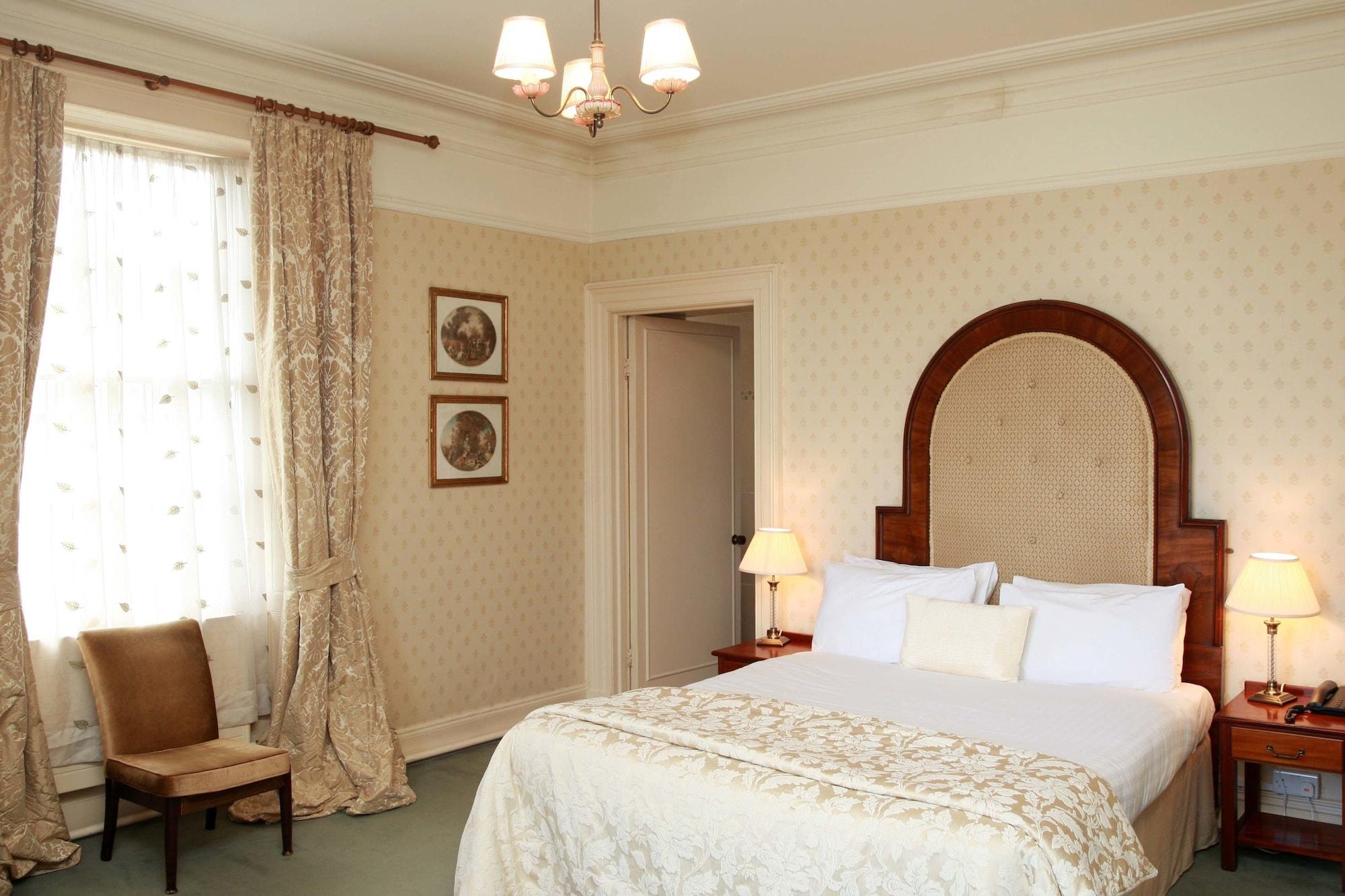 Londonderry Arms Hotel Карнлау Экстерьер фото
